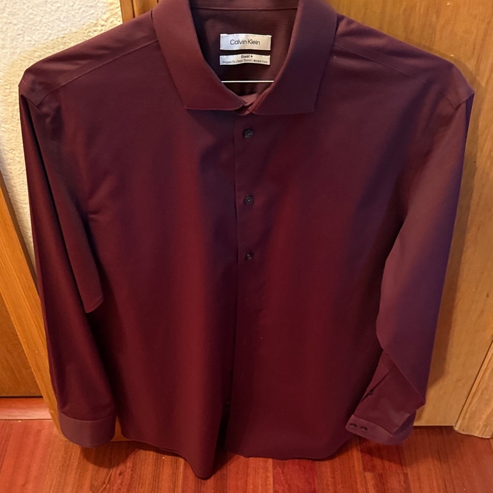 Men’s long sleeve shirt